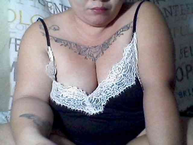 sweetasian33 webcam