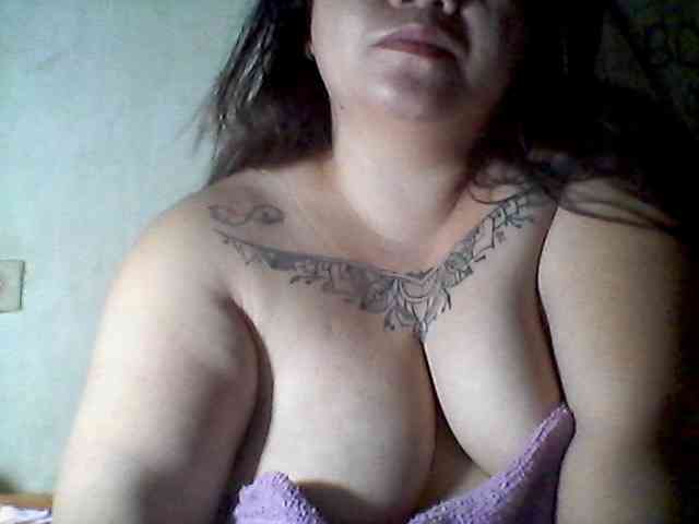 sweetasian33 webcam