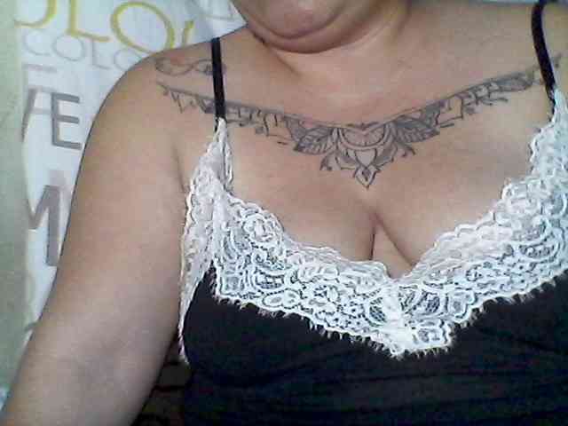 sweetasian33 webcam