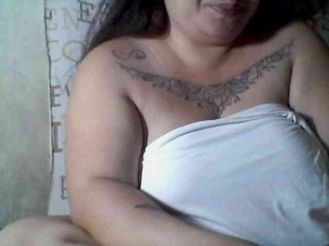 sweetasian33 webcam