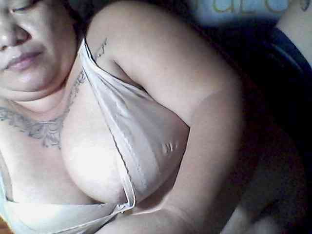 sweetasian33 webcam