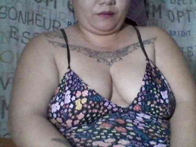 sweetasian33 webcam