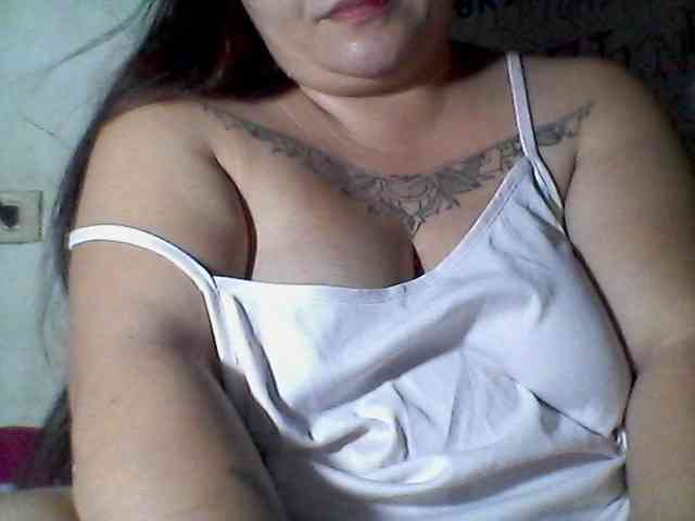 sweetasian33 webcam