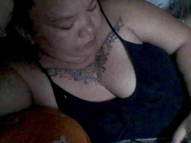 sweetasian33 webcam