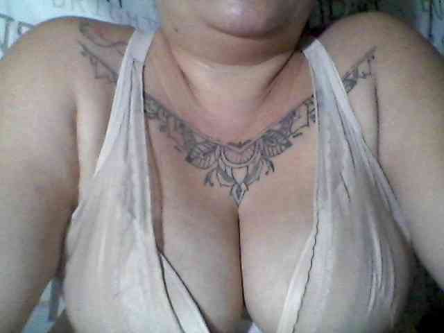 sweetasian33 webcam