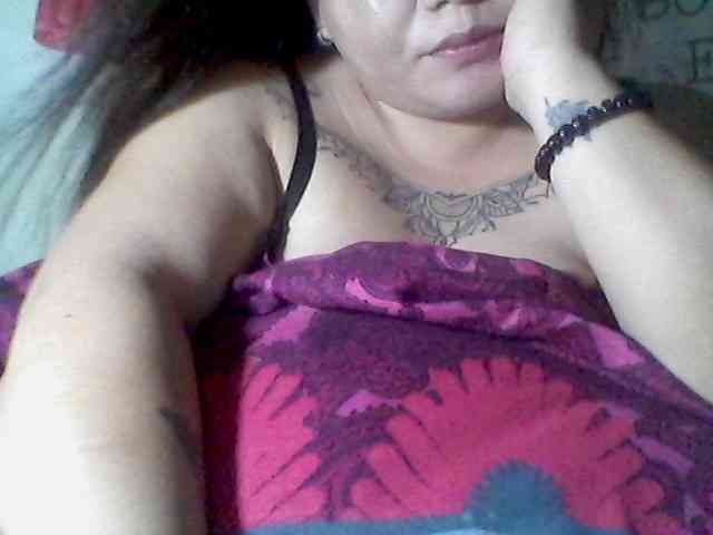 sweetasian33 webcam