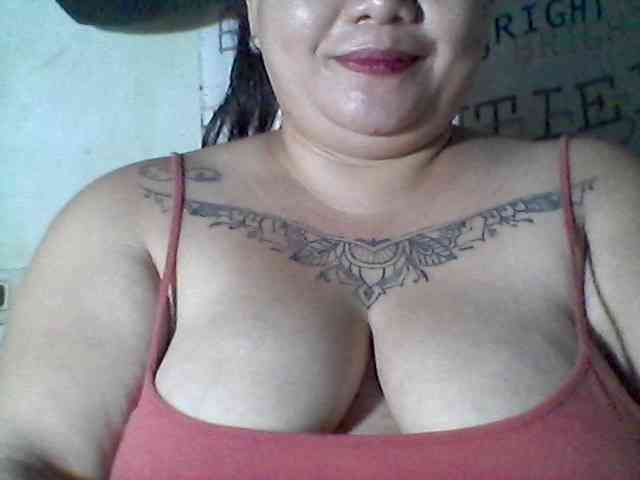 sweetasian33 Live Webcam on BongaCams