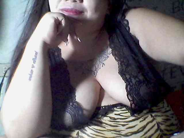 sweetasian33 webcam