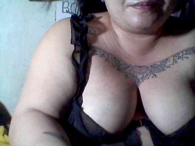 sweetasian33 webcam