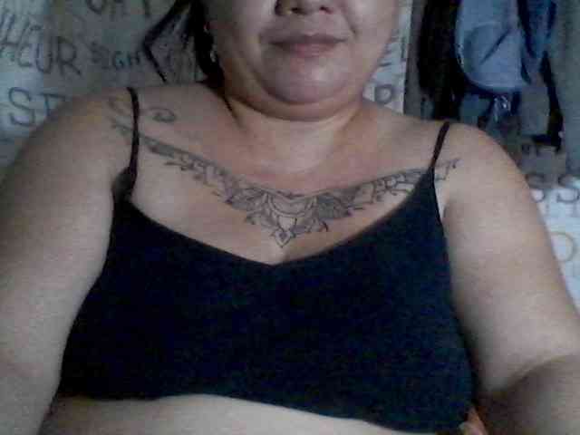 sweetasian33 webcam