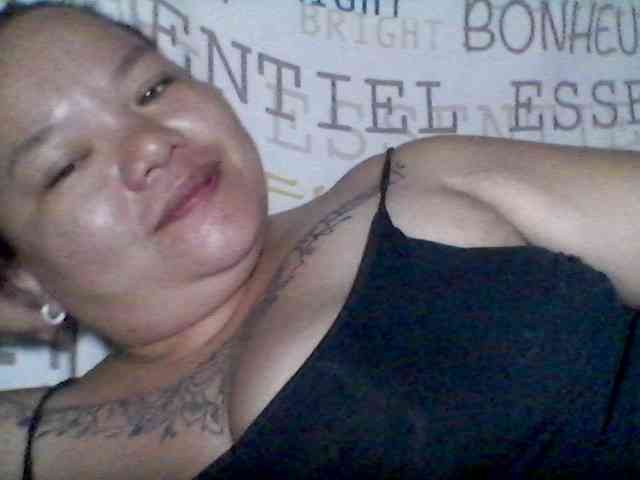 sweetasian33 webcam