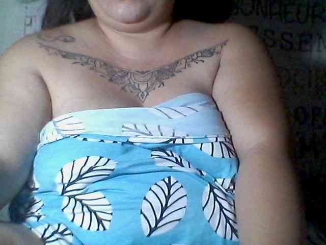 sweetasian33 webcam