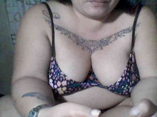 sweetasian33 webcam