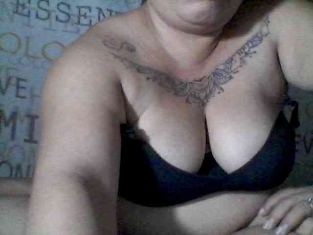 sweetasian33 webcam