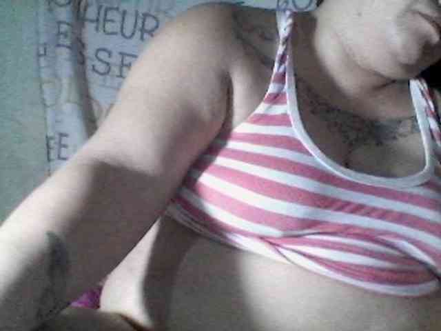 sweetasian33 Live Webcam on BongaCams