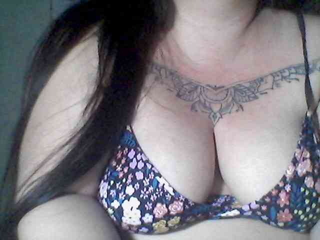 sweetasian33 webcam