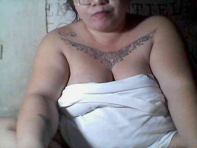 sweetasian33 webcam