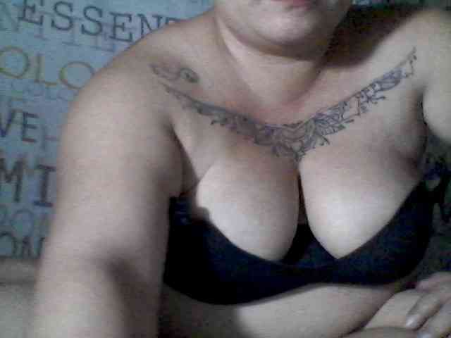 sweetasian33 webcam