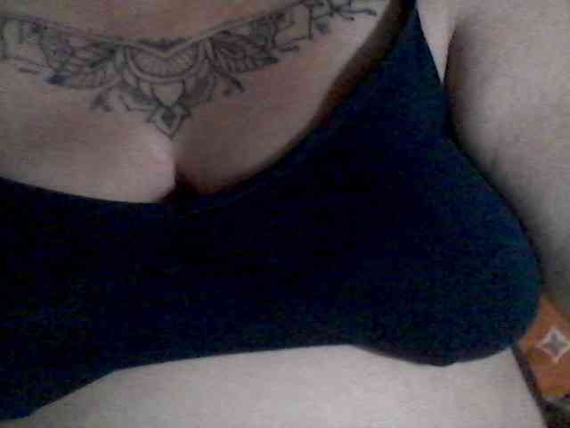 sweetasian33 webcam