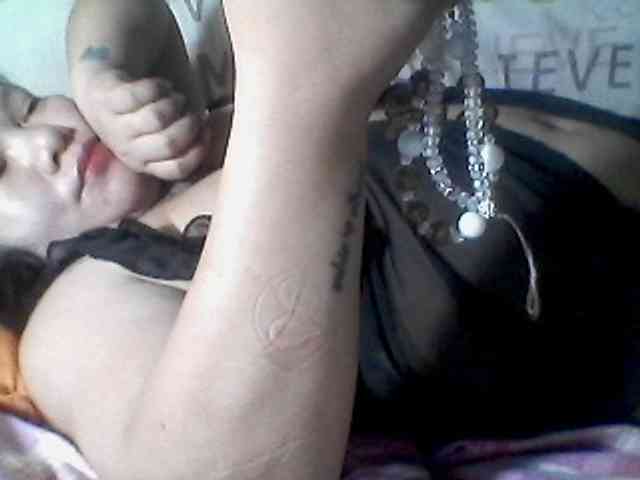 sweetasian33 webcam