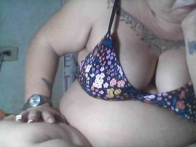 sweetasian33 webcam