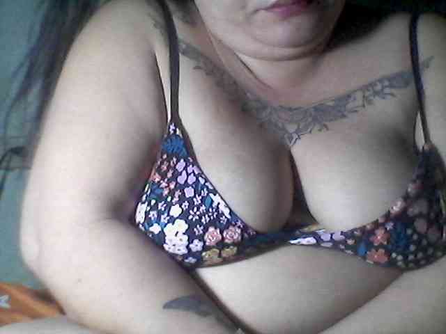 sweetasian33 webcam
