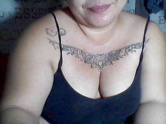 sweetasian33 webcam