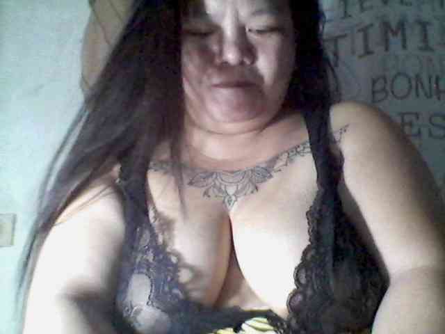 sweetasian33 webcam