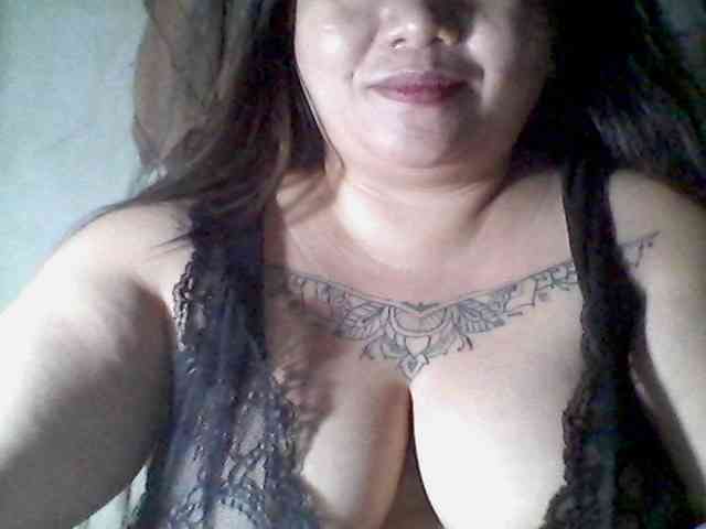 sweetasian33 webcam