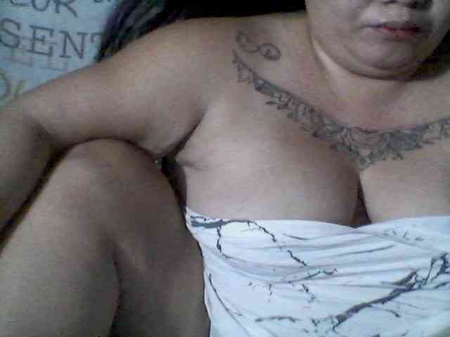sweetasian33 webcam
