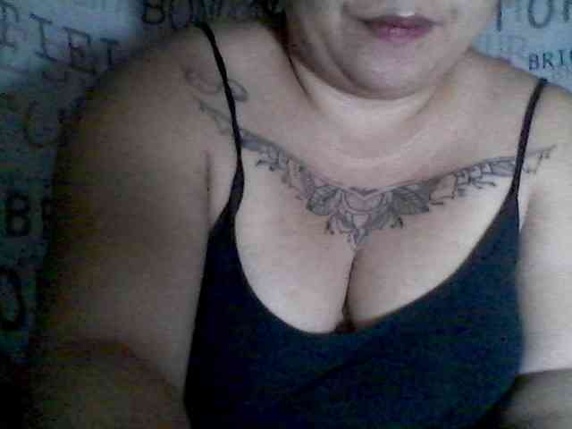 sweetasian33 webcam