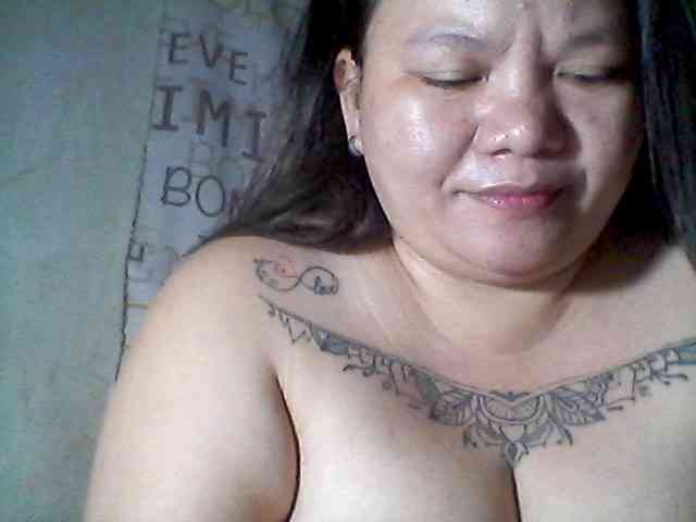 sweetasian33 webcam