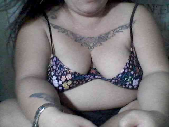 sweetasian33 webcam