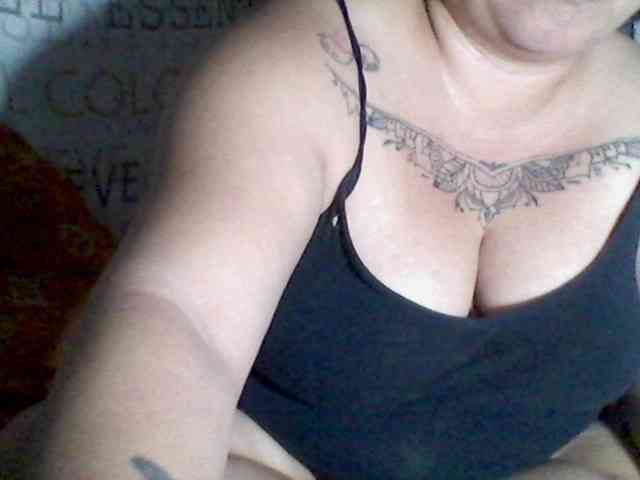 sweetasian33 webcam
