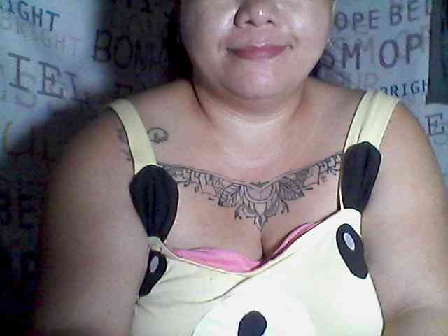 sweetasian33 webcam