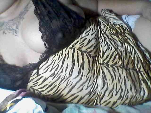 sweetasian33 webcam