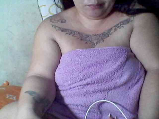 sweetasian33 webcam