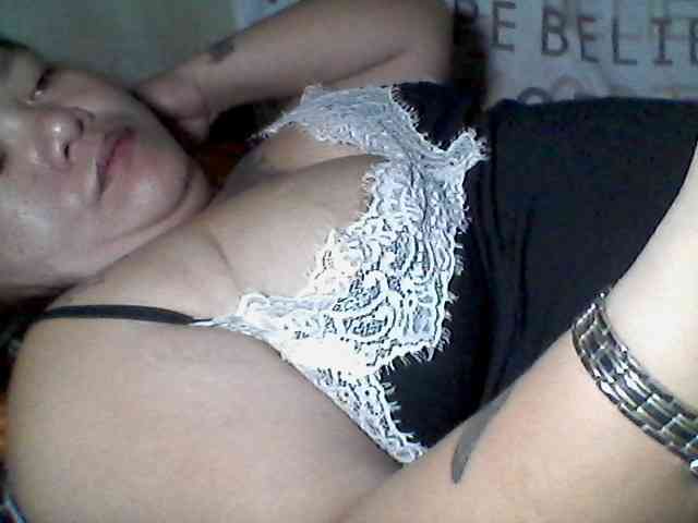 sweetasian33 webcam