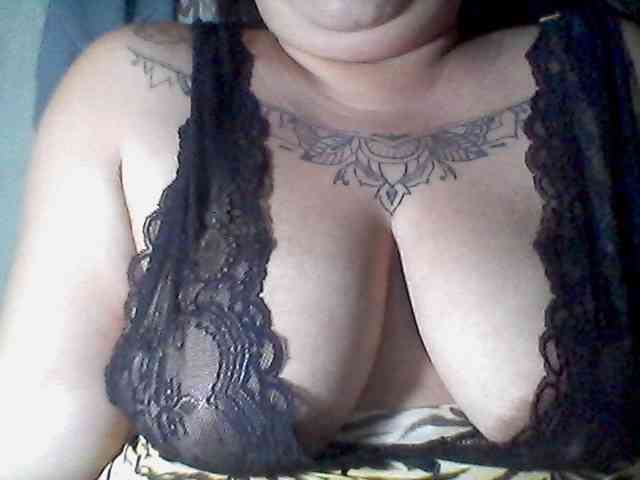 sweetasian33 webcam