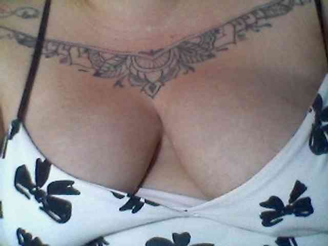 Model: sweetasian33