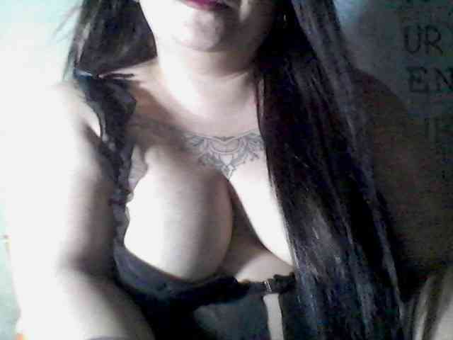 sweetasian33 webcam