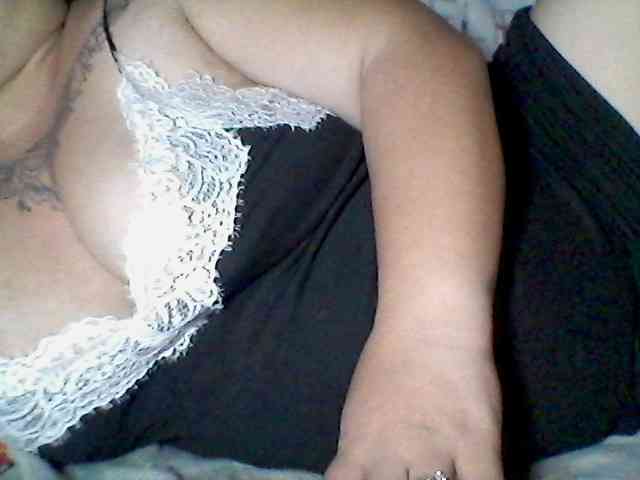 sweetasian33 webcam