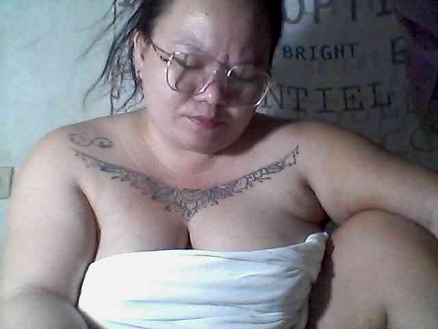 sweetasian33 webcam
