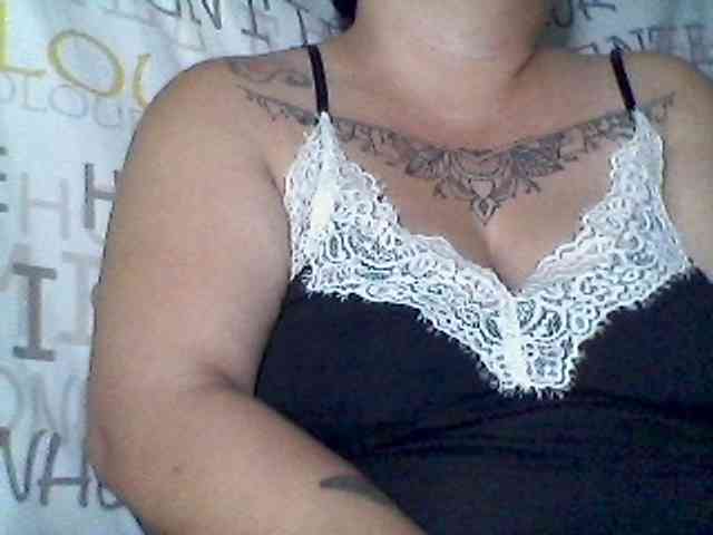 sweetasian33 webcam