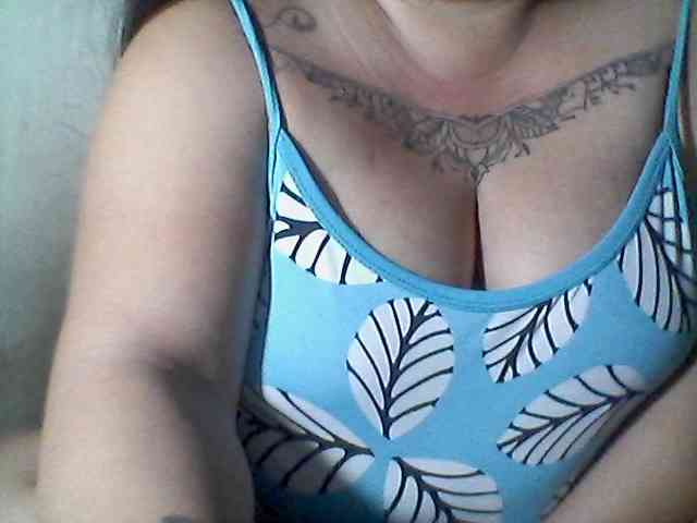 sweetasian33 webcam