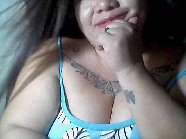 sweetasian33 webcam