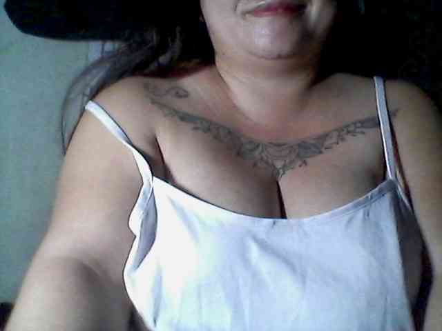 sweetasian33 webcam