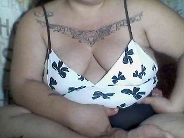 sweetasian33 webcam