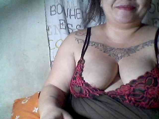 sweetasian33 webcam