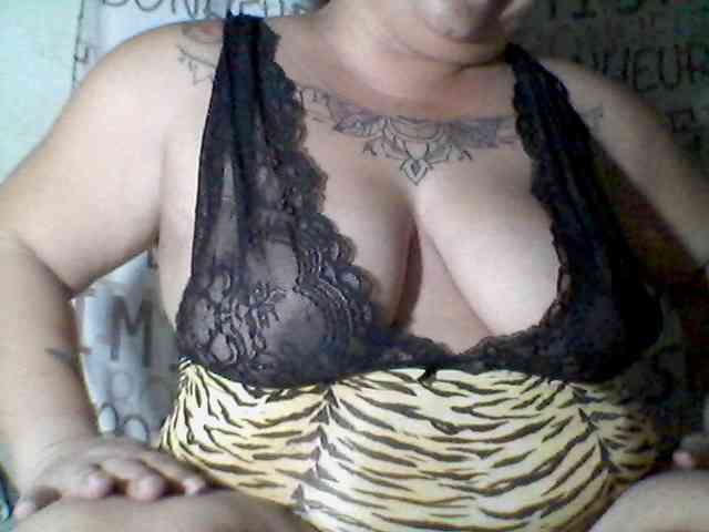 sweetasian33